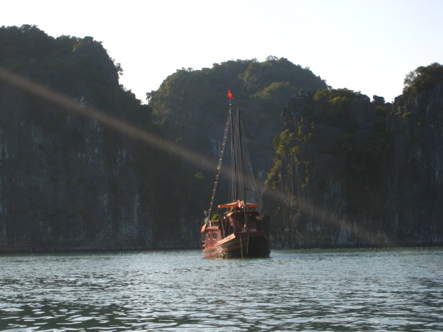 halong-boat